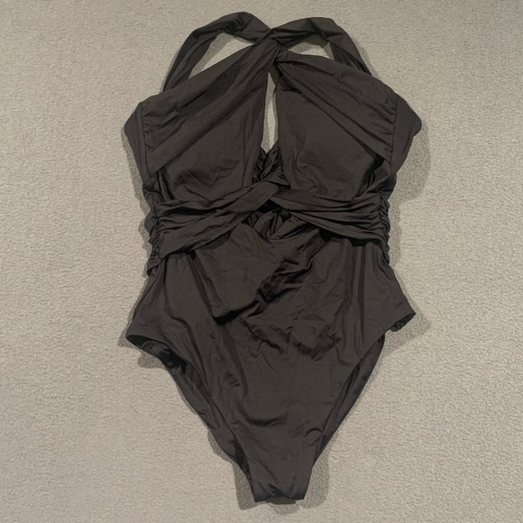 NWOT BECCA Black Halter Twist Front Ruched One Piece Swimsuit 850147 Women M - Picture 4 of 8